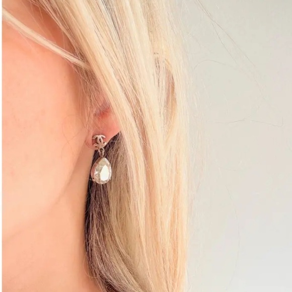 CHANEL Silver Teardrop Crystal Earrings - Picture 9 of 10